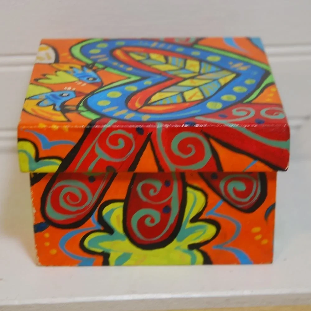 Vintage Hand-painted wooden jewelry box Zentangle design heart lovebirds UNISEX‎